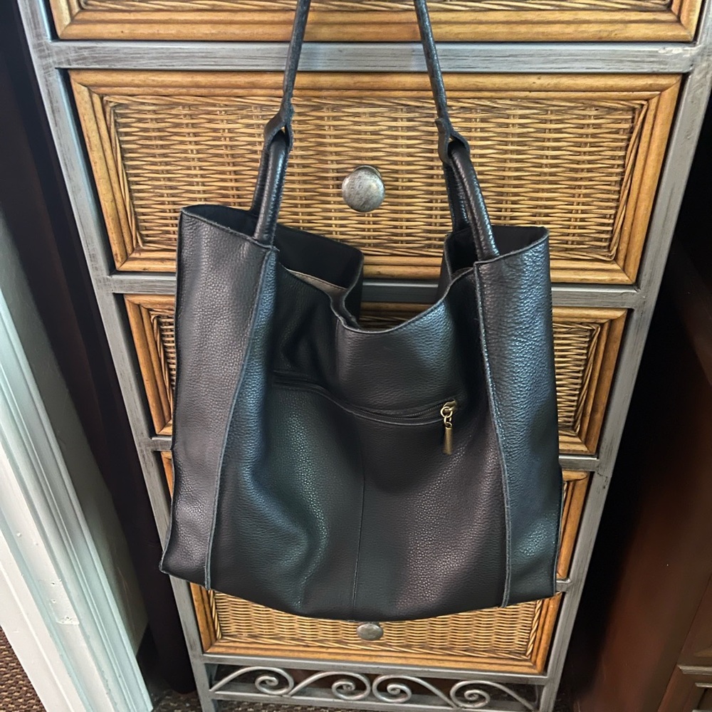 The Sak Los Feliz Black Leather Tote Bag - Picture 2 of 4